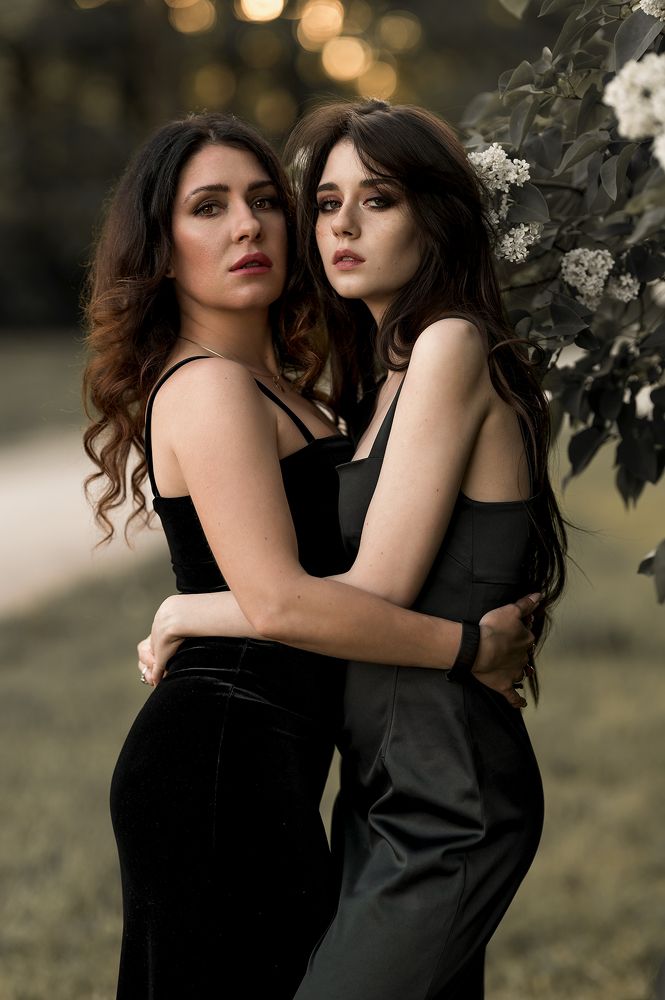 Mother & daughter