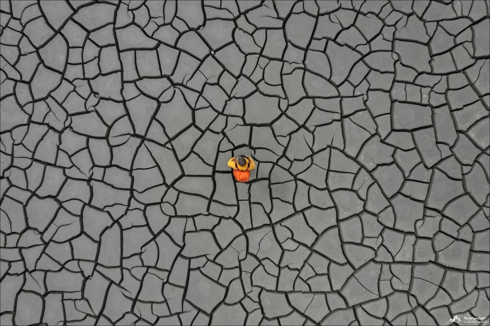Cracked Land