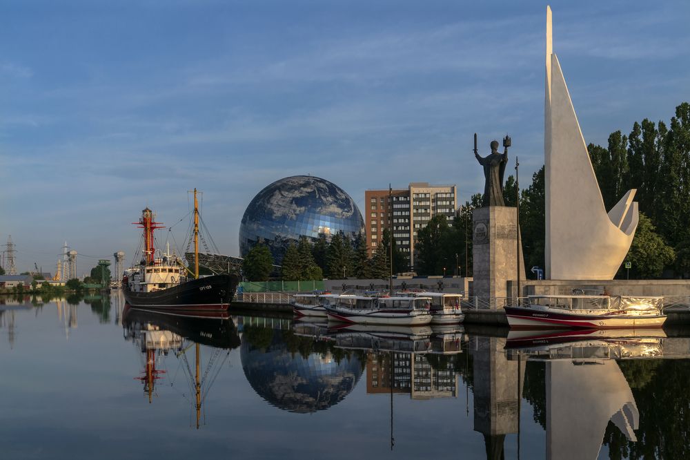 Немного Калининграда, Россия