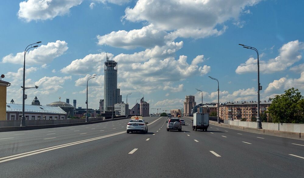 По Москве на колесах