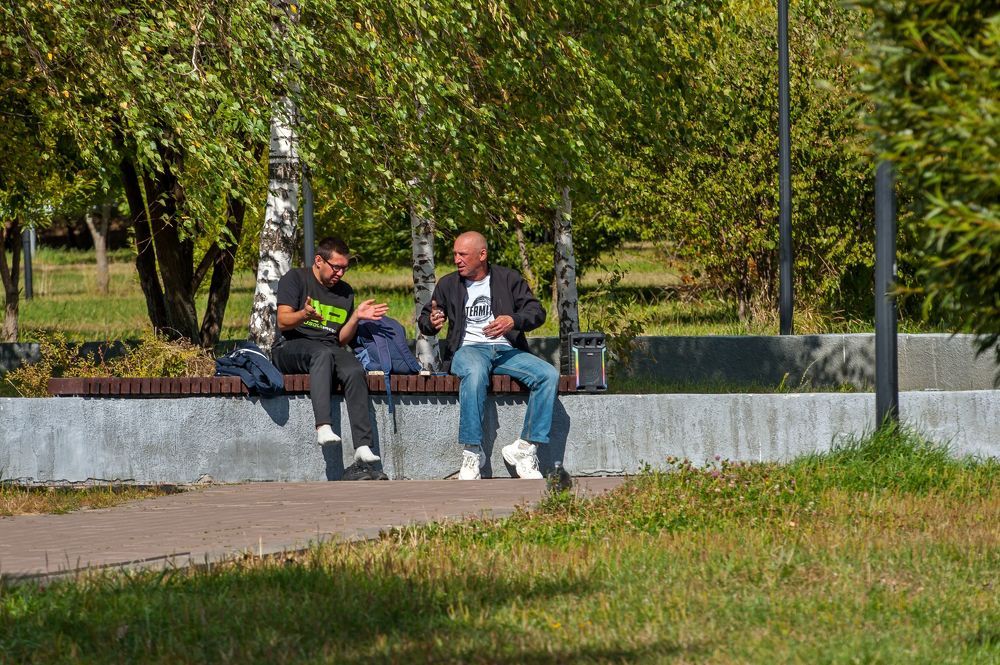 В городском осеннем парке