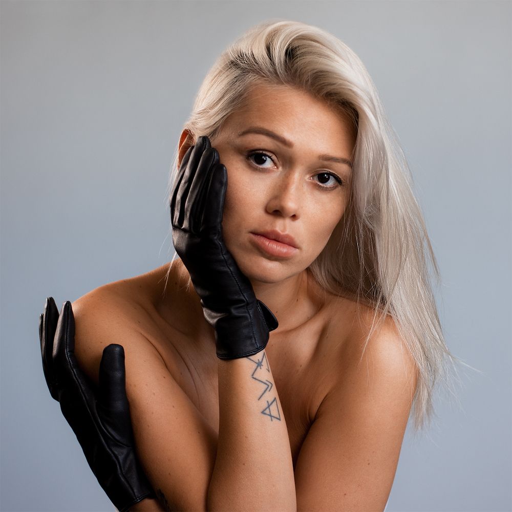 Model: Virginia Keszeghov&aacute;