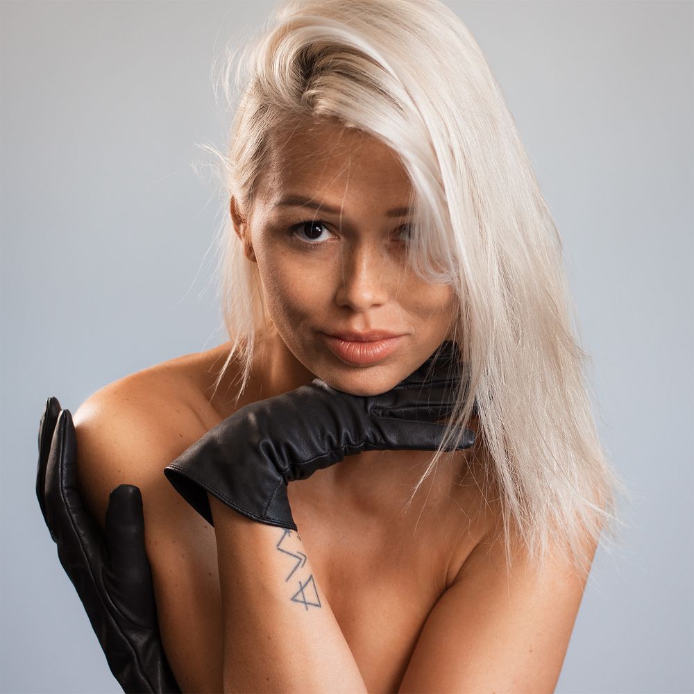 Model: Virginia Keszeghov&aacute;