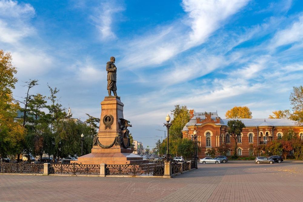 Иркутск. Памятник Александру III, основателю Транссиба