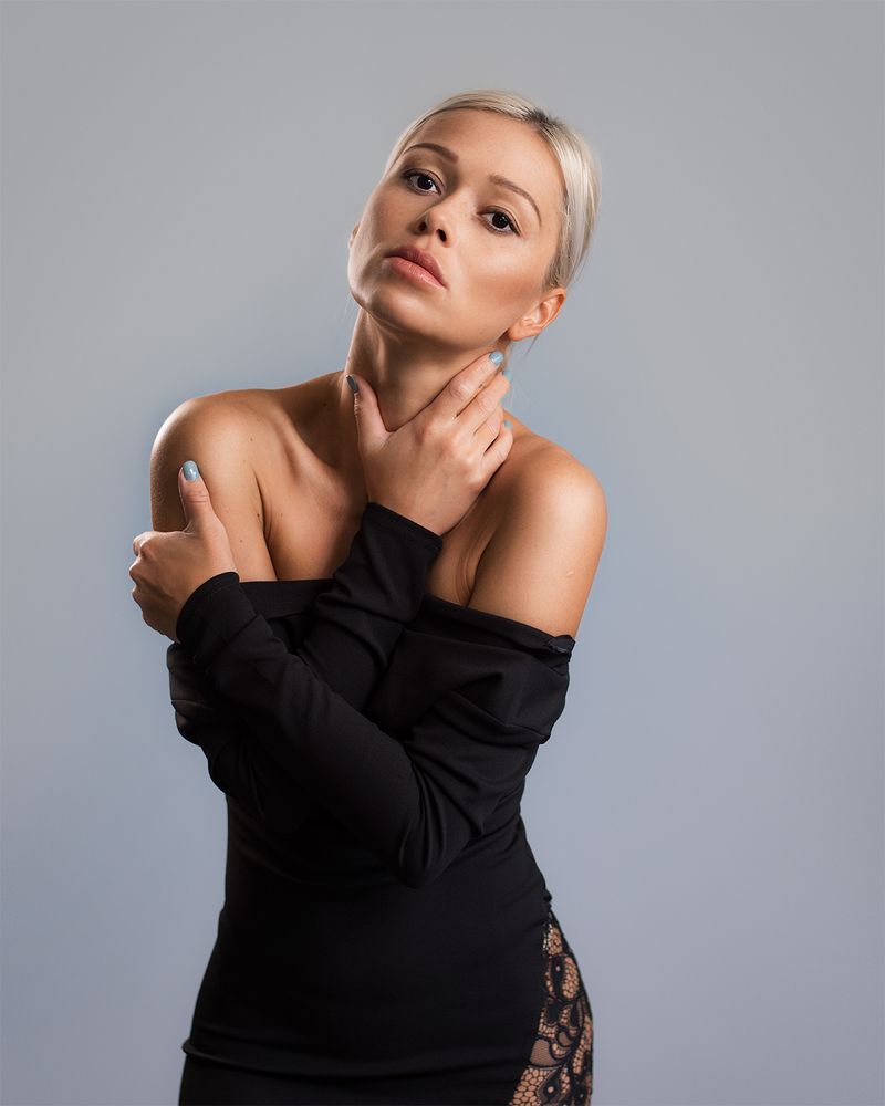 Model: Virginia Keszeghov&aacute;