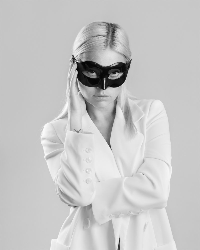 Model: Virginia Keszeghov&aacute;