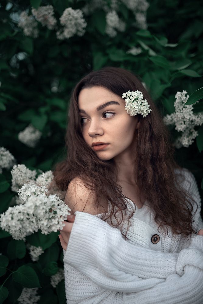 Оля