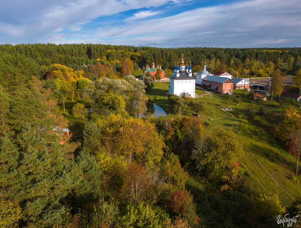 Свято-Введенский Макариевский Жабынский мужской монастырь. Тульская область.