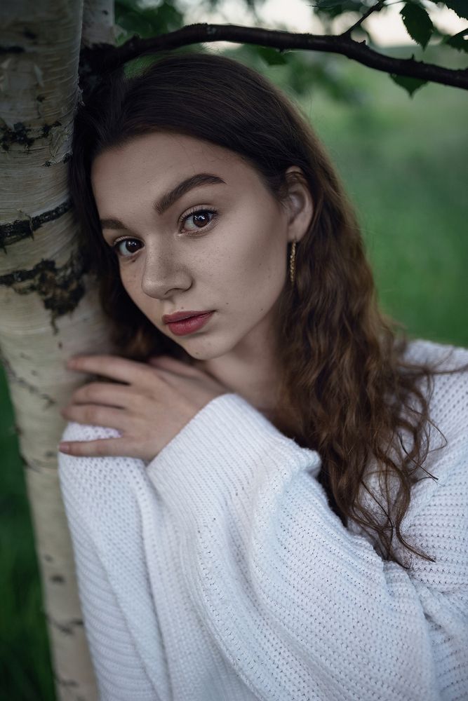 Оля
