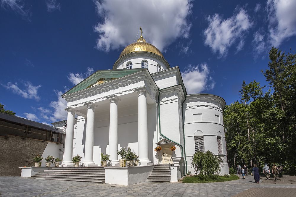 "Печоры"
