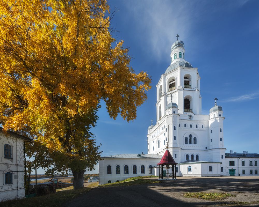 Церковное золото