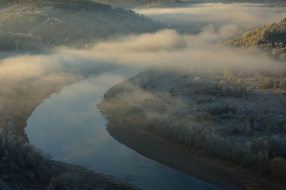 Раннее утро на Катунских утёсах