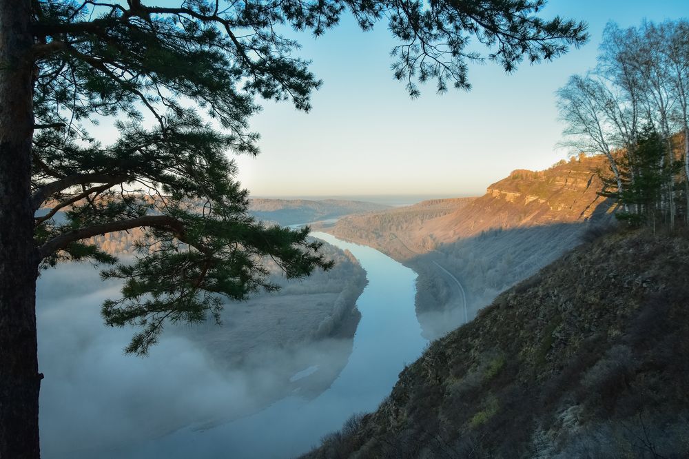 Раннее утро на Катунских утёсах