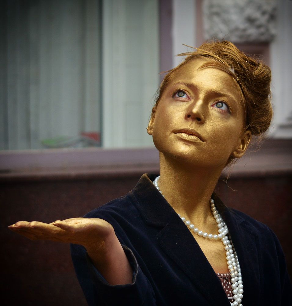Люди и манекены