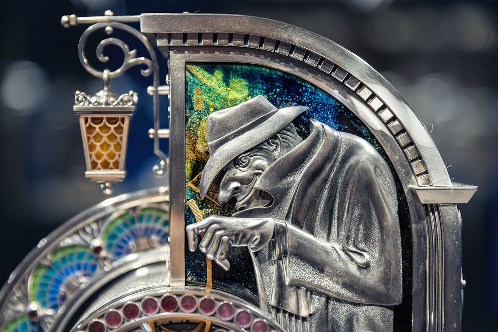 Часы "Похититель времени"