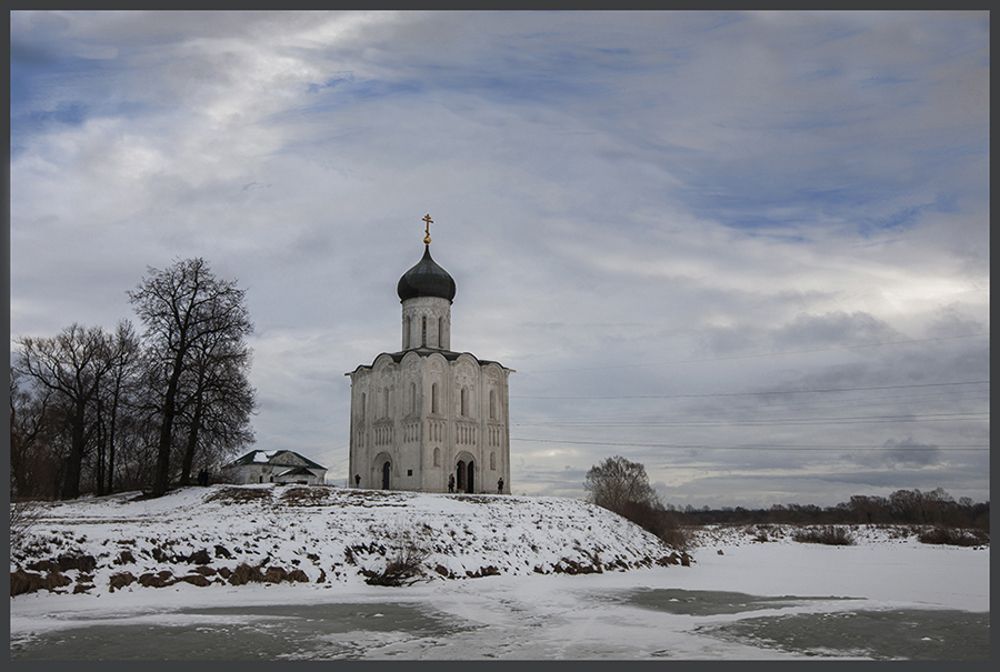 на Нерли