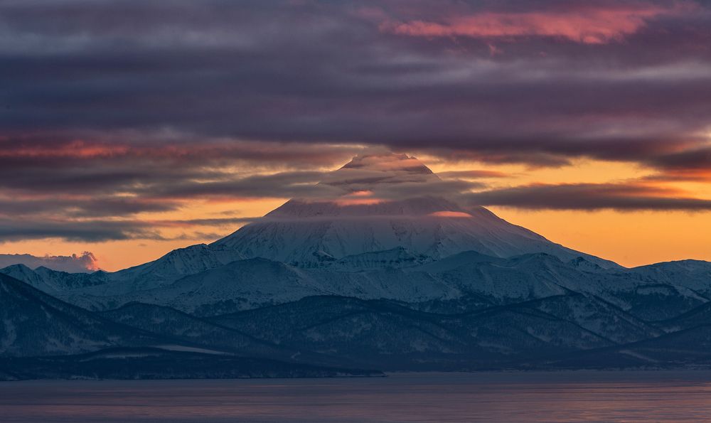 Камчатка, ниже облаков