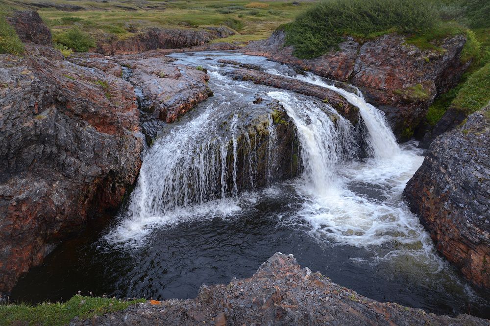 Трехструйник, вписанный в звезду