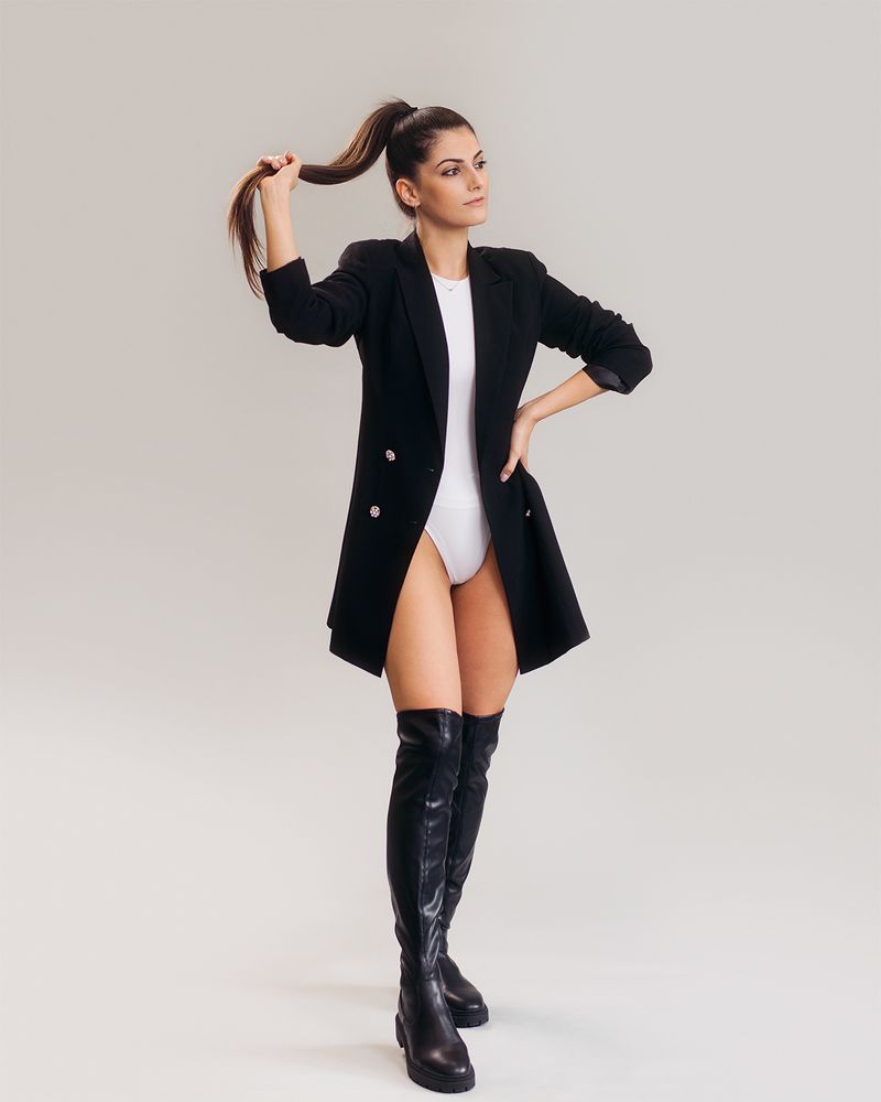 Model: Regina Puhaov&aacute;
