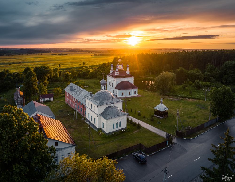 Свято-Введенский Макариевский Жабынский мужской монастырь. Тульская область.