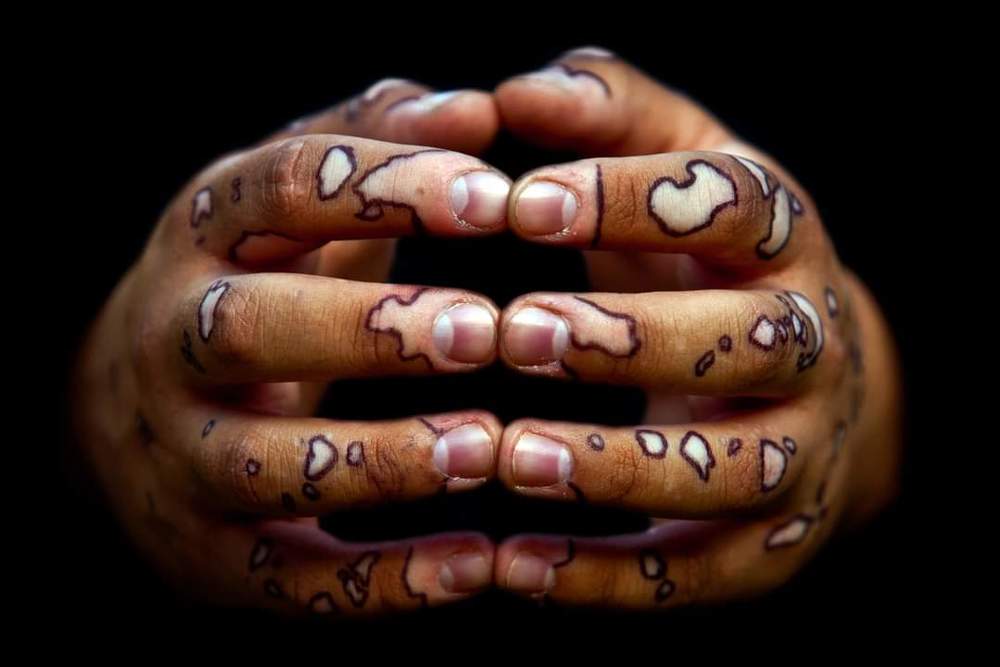 Proyecto creativo y conceptual realizado sobre la manos y sus caracter&iacute;sticas de diferentes personas y edades de Santiago de Chile.   Puedes revisar m&aacute;s de mis trabajos aqu&iacute; https://instagram.com/periodistafurioso