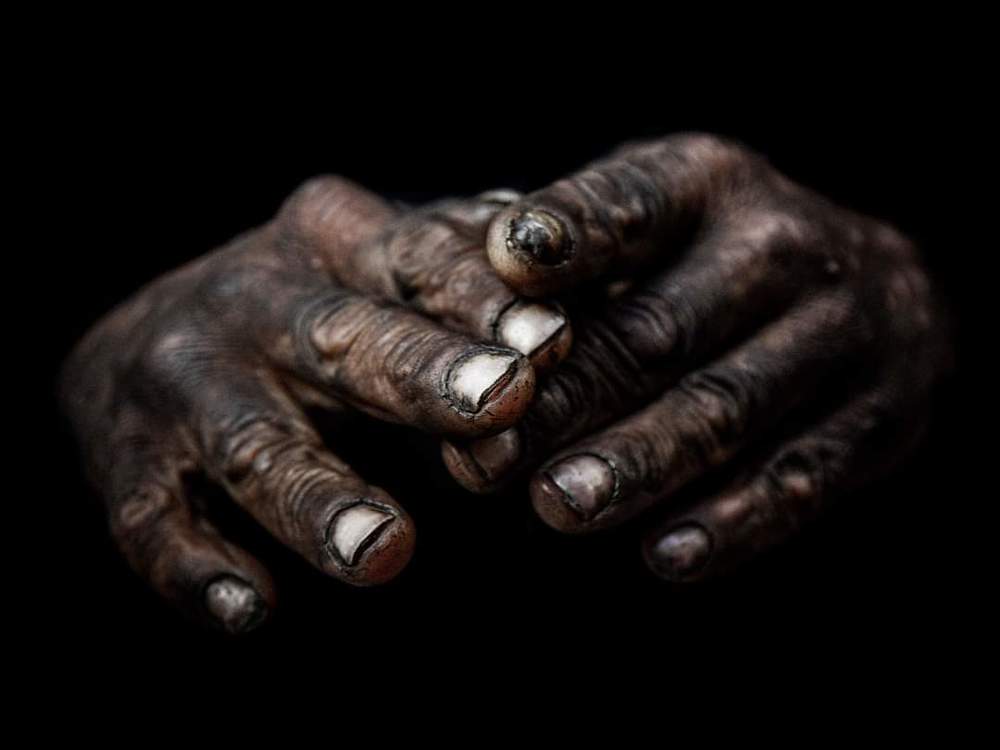 Proyecto creativo y conceptual realizado sobre la manos y sus caracter&iacute;sticas de diferentes personas y edades de Santiago de Chile.   Puedes revisar m&aacute;s de mis trabajos aqu&iacute; https://instagram.com/periodistafurioso