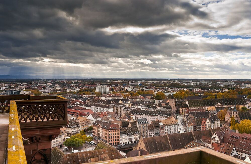 Тучи над Strasbourg'ом встали