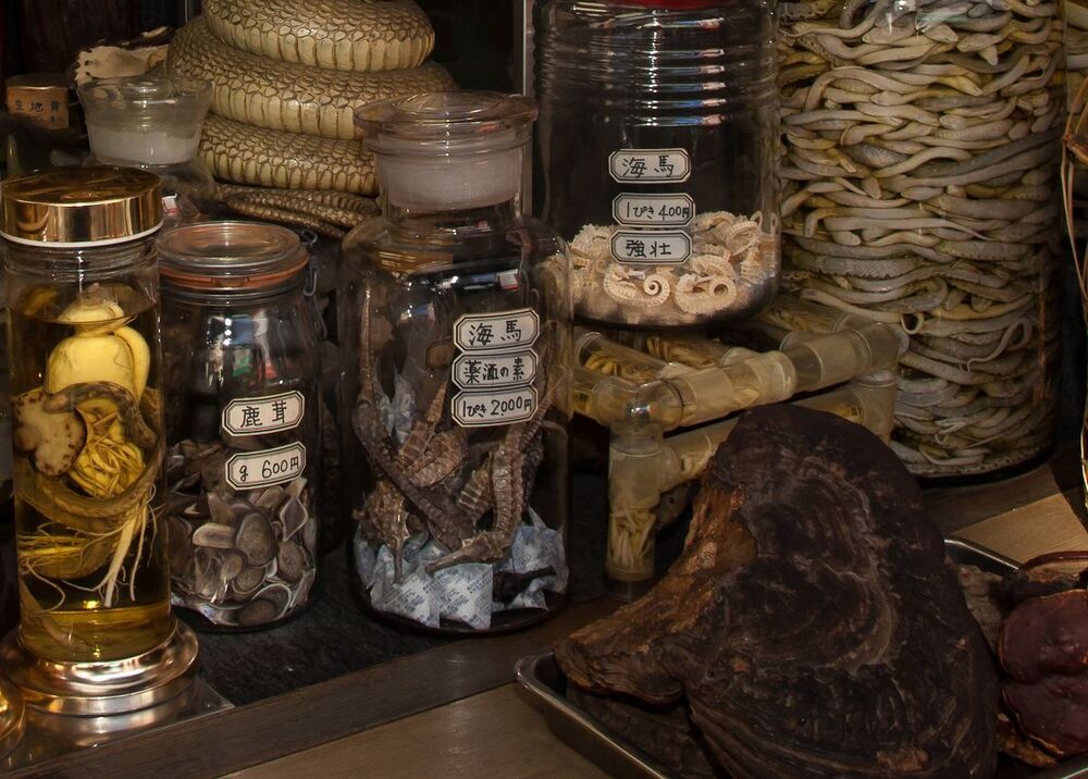 да мы просто зашли матрёшку купить