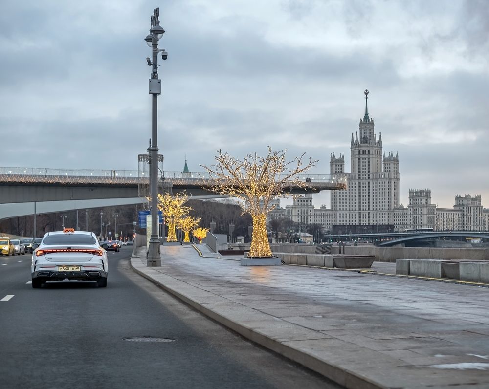 По Москве в январе