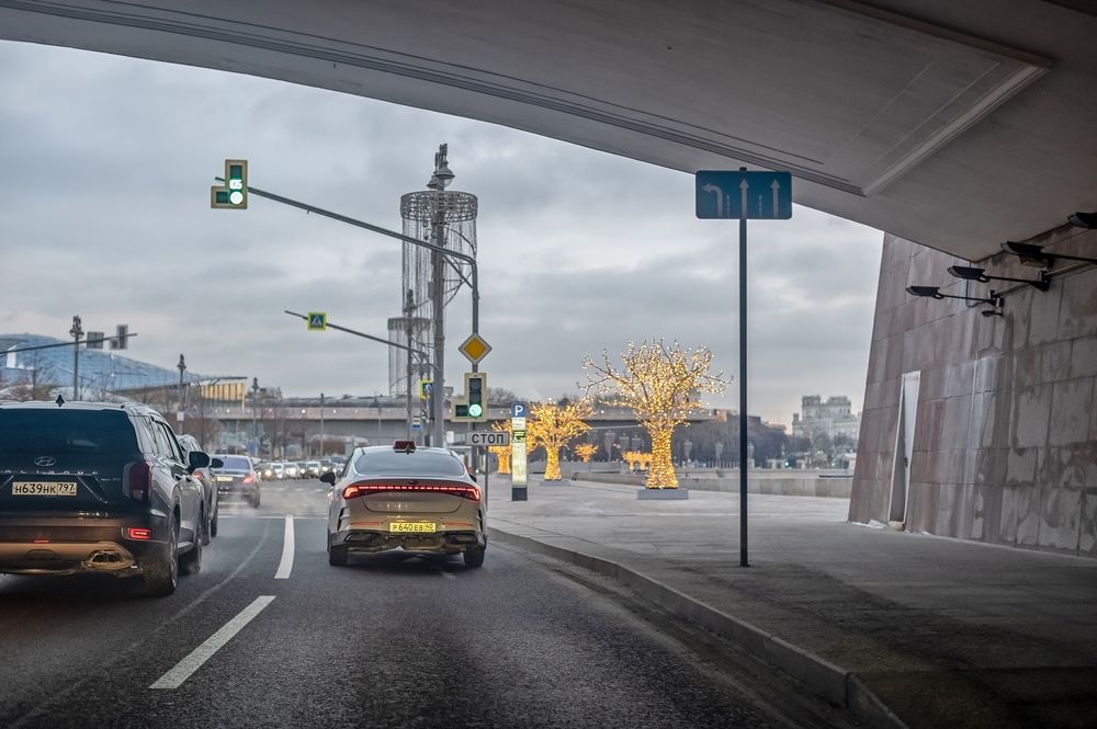 По Москве в январе