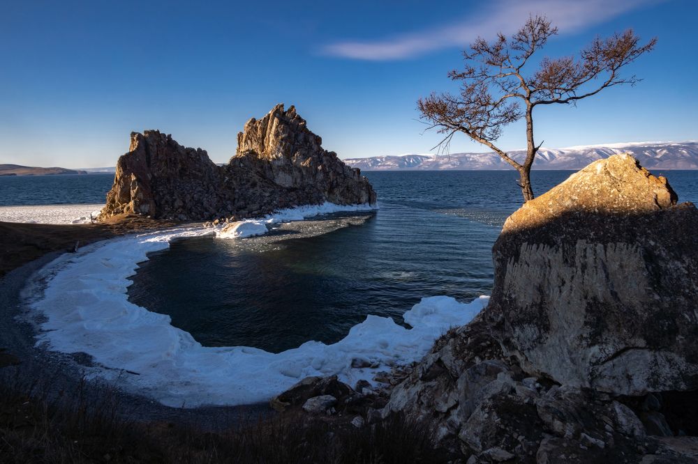 Скала Шаманка в декабре