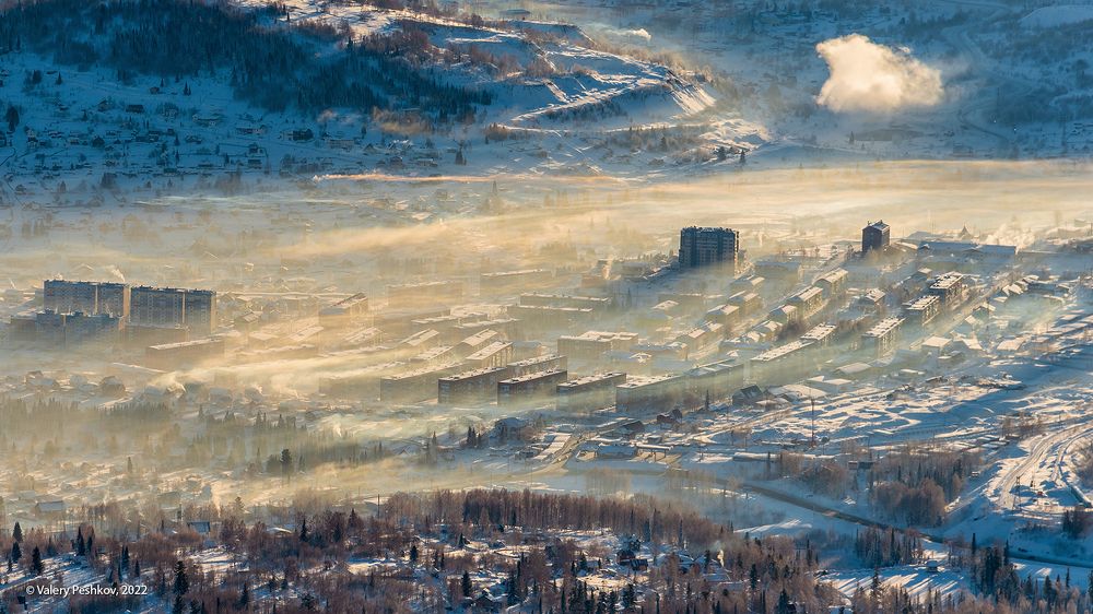 05 Посёлок небольшой, но по-своему гармоничный уютный. Каждый раз я ощущаю себя там, как будто я вернулся в своё глубокое детство, лет на 50+ назад&hellip;)