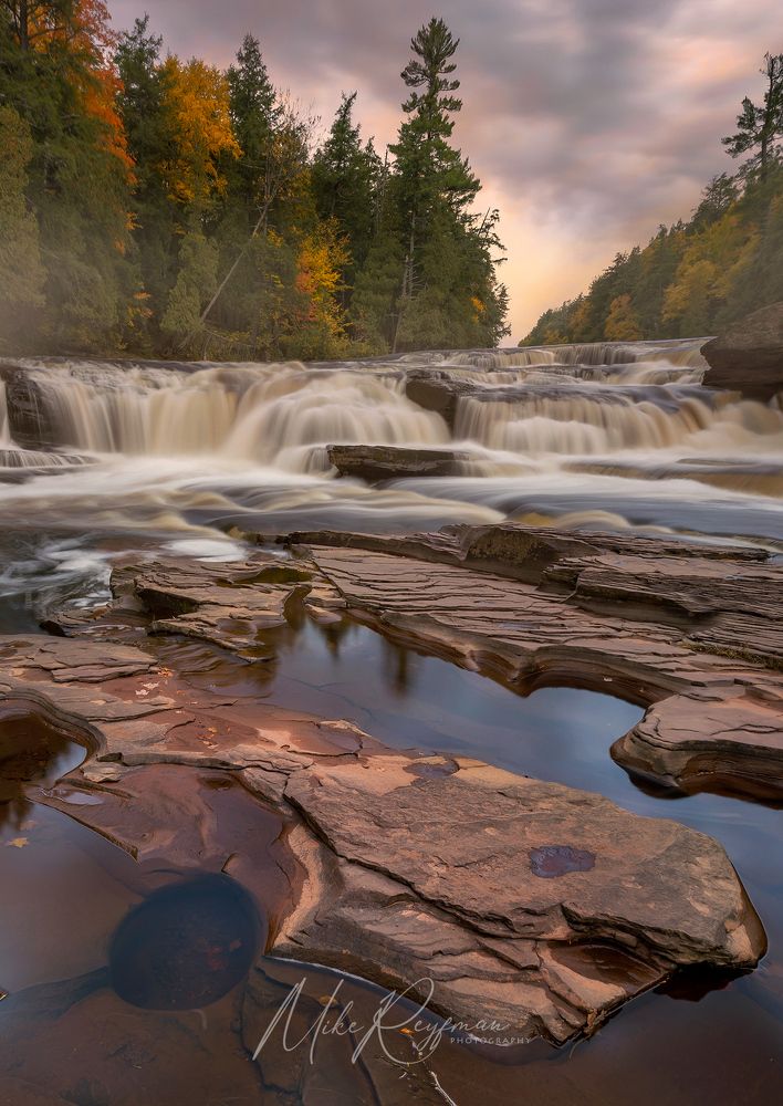 Manido Falls, Presque Isle River, Porcupine Mountains, Upper Peninsula, Michigan, USA