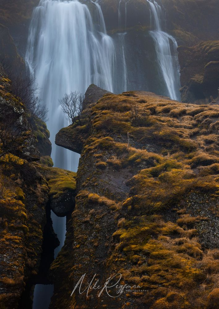 Glj&uacute;frafoss (The one who lives in the canyon). South Region, Iceland