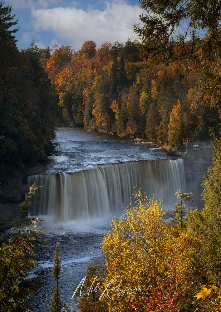 Upper Tahquamenon Falls. Tahquamenon Falls State Park, Upper Peninsula, Michigan, USA