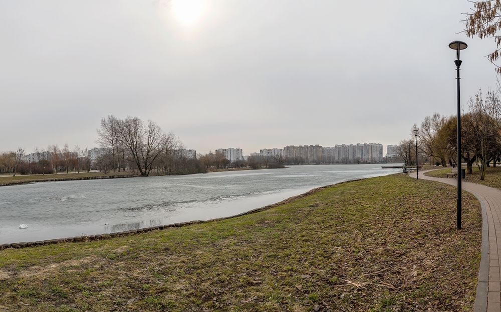 В апрельском парке