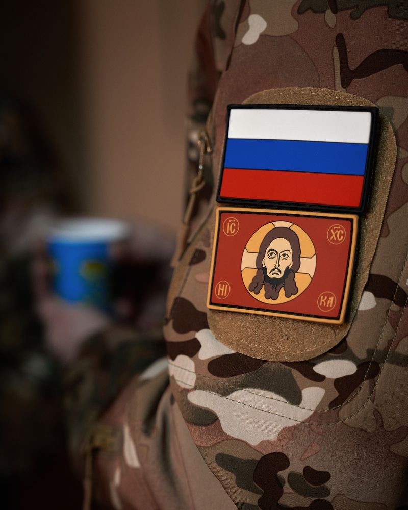 Не бывает атеистов в окопах под огнем