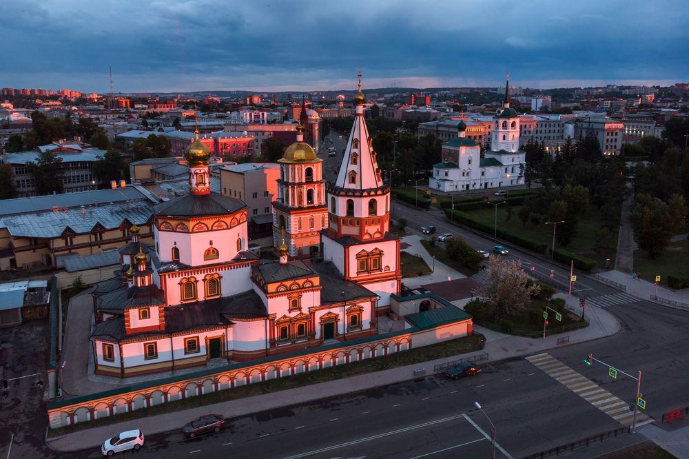 Богоявленский собор на закате