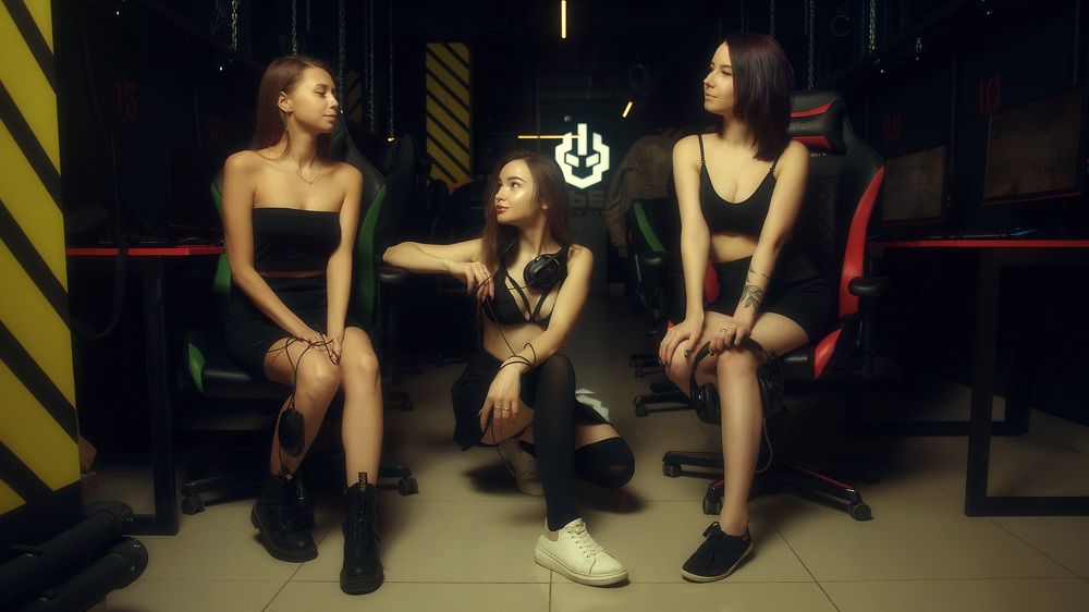 Cyber sport (CS:GO russian girls)