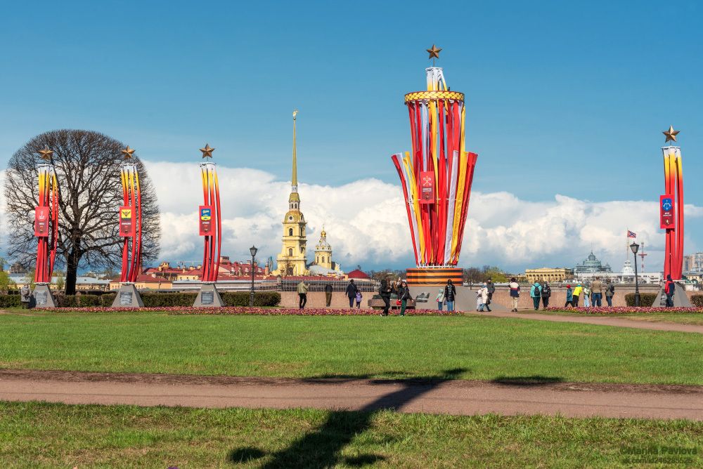 Биржевой сквер. Петропавловская крепость