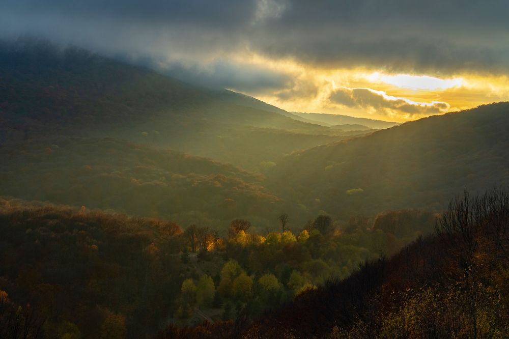 Осенний закат в Крыму