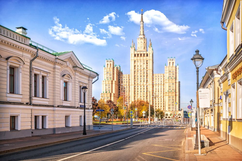 Высотка на Кудринской площади