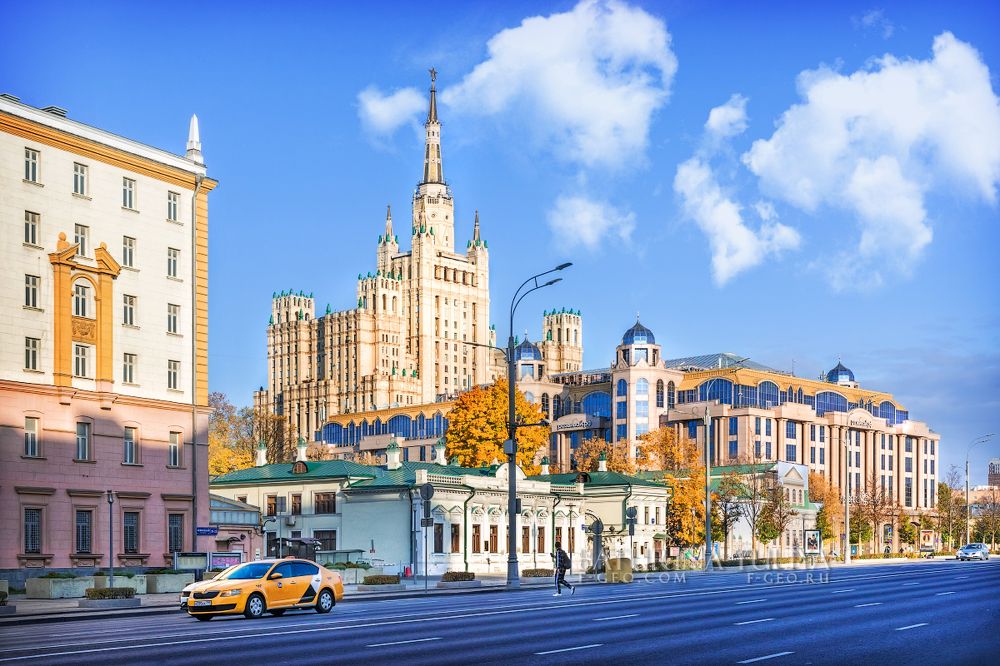 Высотка на Кудринской площади