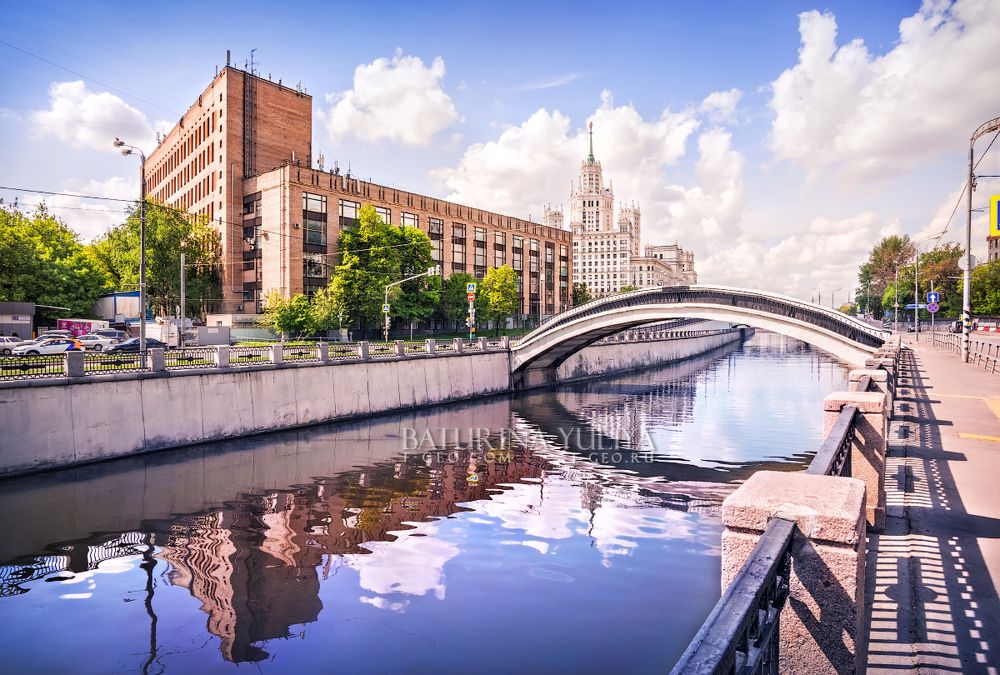 Яуза, Тессинский мост и высотка на Котельнической
