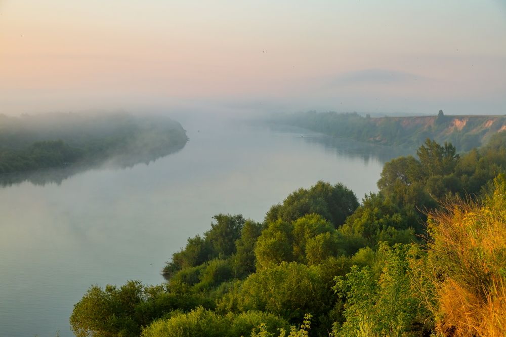 Ока с крутого берега
