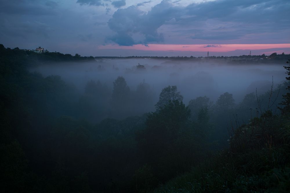 ISO 100, f/5, 4 sec