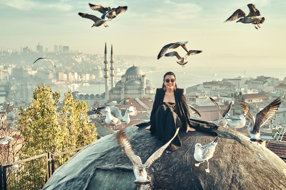 Фотосессия с чайками на стамбульских крышах.