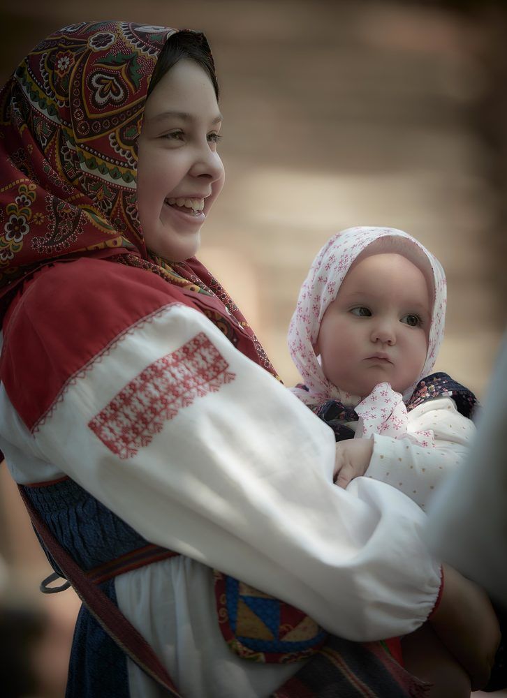 Традиционный праздник фольклора и ремесел в Великом Новгороде.