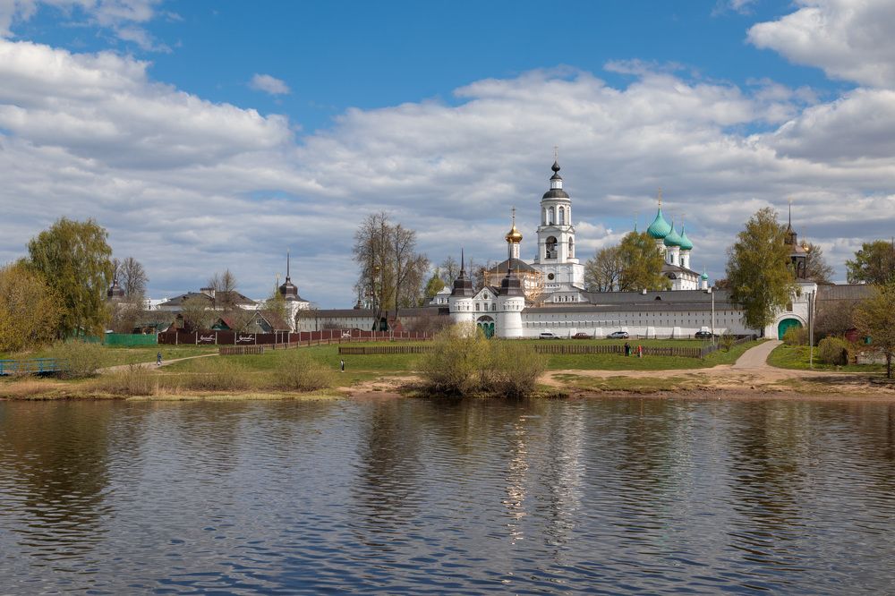 Свято-Введенский Толгский женский монастырь
