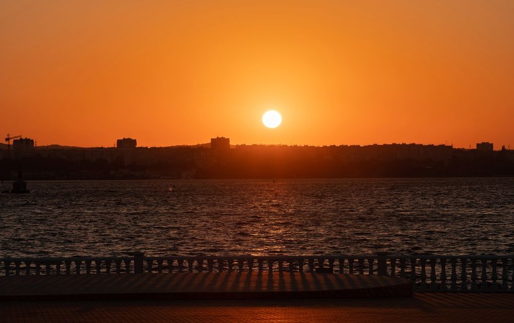 Возникновение воскресного светила.